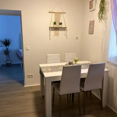 Апартаменты 2z-ferienwohnung, Umgeben Vom Spessart & Main